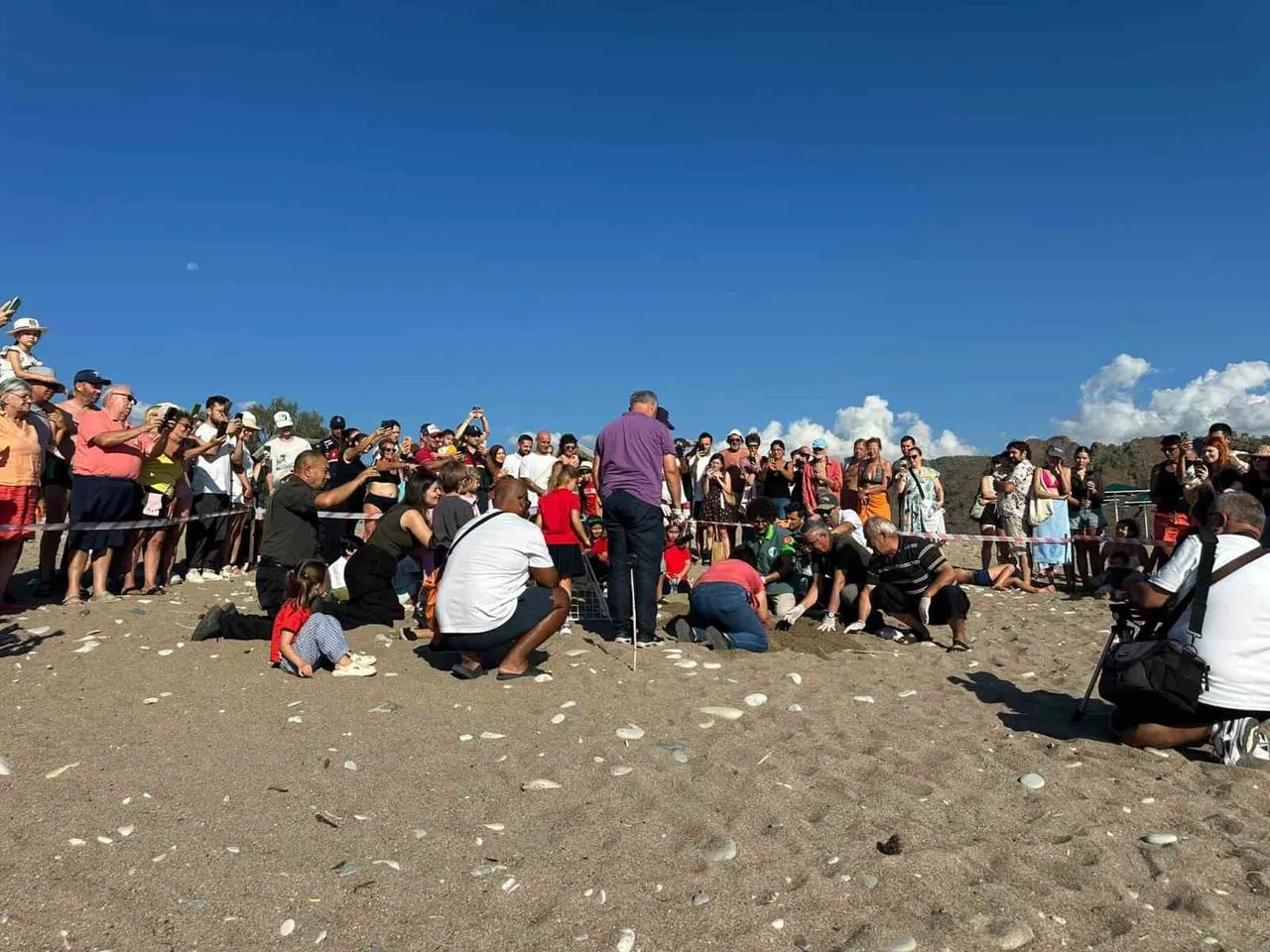 CARETTA CARETTALARIN YUVALAMA ALANLARI ARASINDA YER ALAN ULUPINAR MAHALLESİ'NE BAĞLI ÇIRALI...