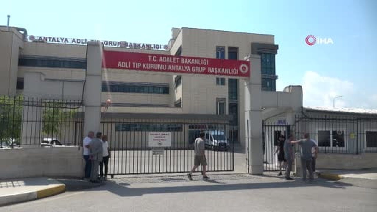 Piknik dönüşü kaza yapan hemşire hayatını kaybetti