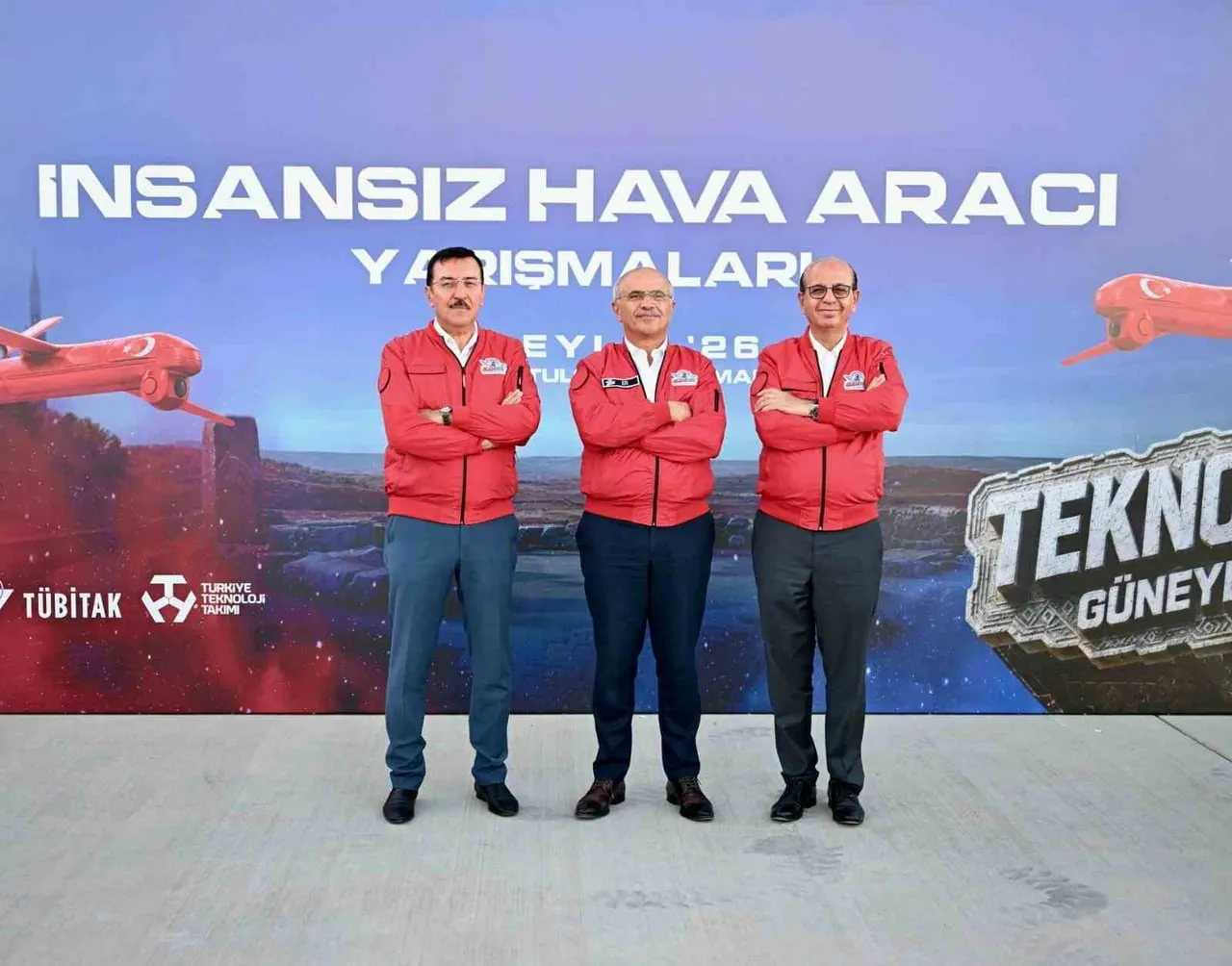 BAŞKAN GEÇİT: "GENÇLERİMİZİN YENİLİKÇİ PROJELERİ BİZLERİ UMUTLANDIRIYOR"