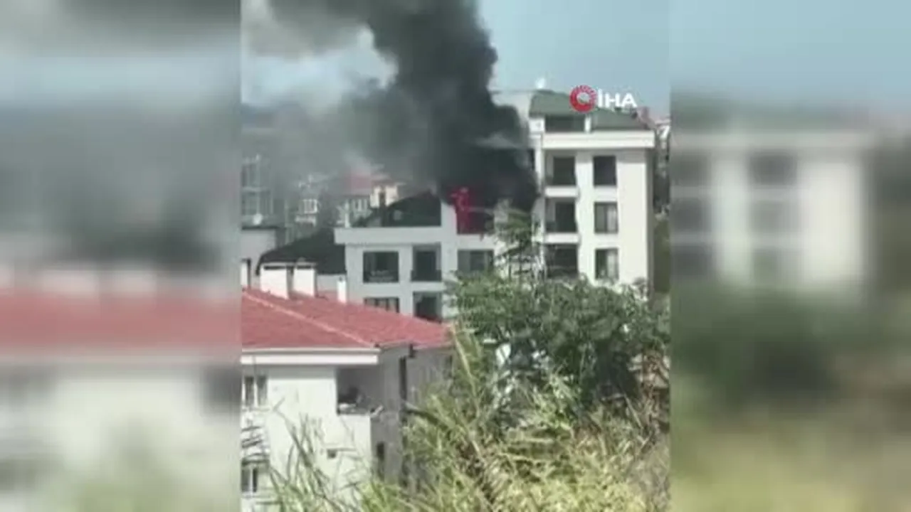 Büyükçekmece'de daire yangını: 2 kişi dumandan etkilendi