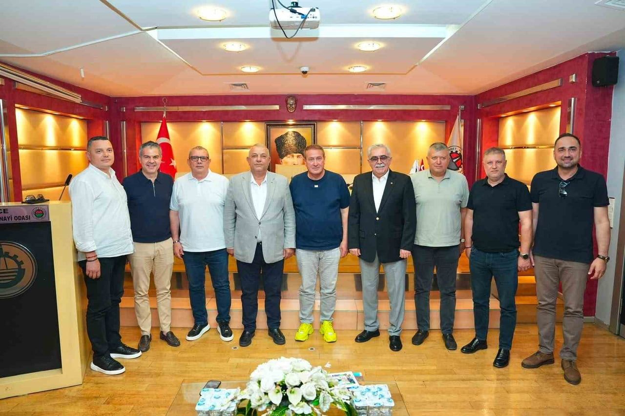 DÜZCESPOR KAYYIM HEYETİ BAŞKANI SELAHATTİN KUDU VE ÜYELERİ DTSO BAŞKANI ERDOĞAN BIYIK’I ZİYARET...