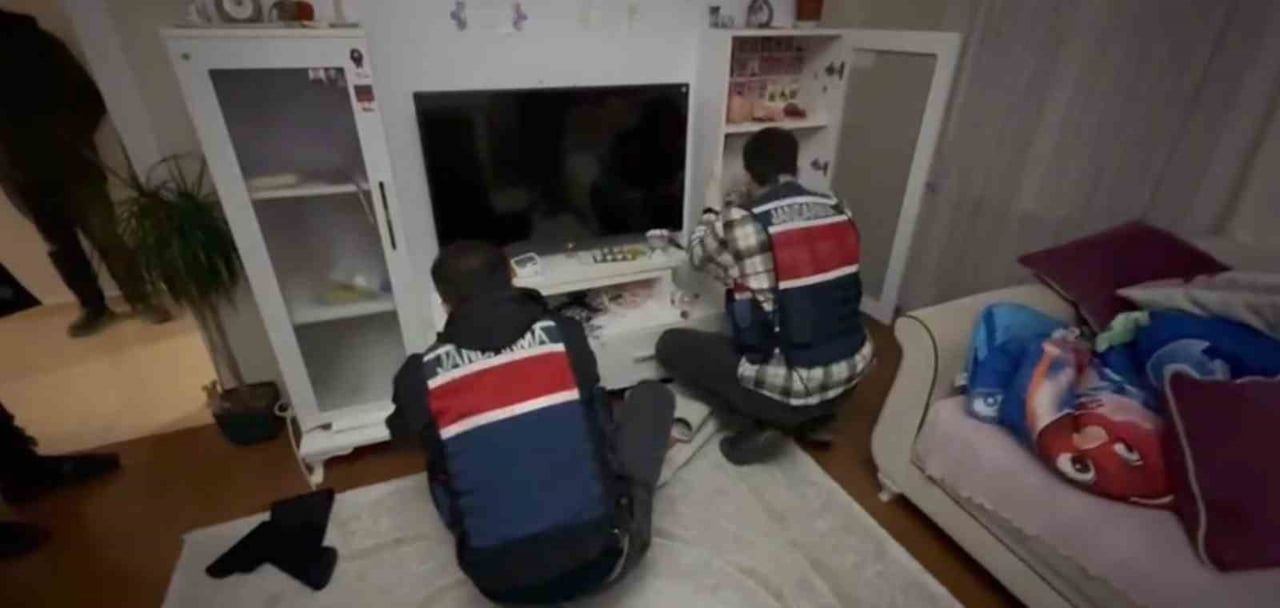 JANDARMA EKİPLERİNCE DÜZENLENEN OPERASYON