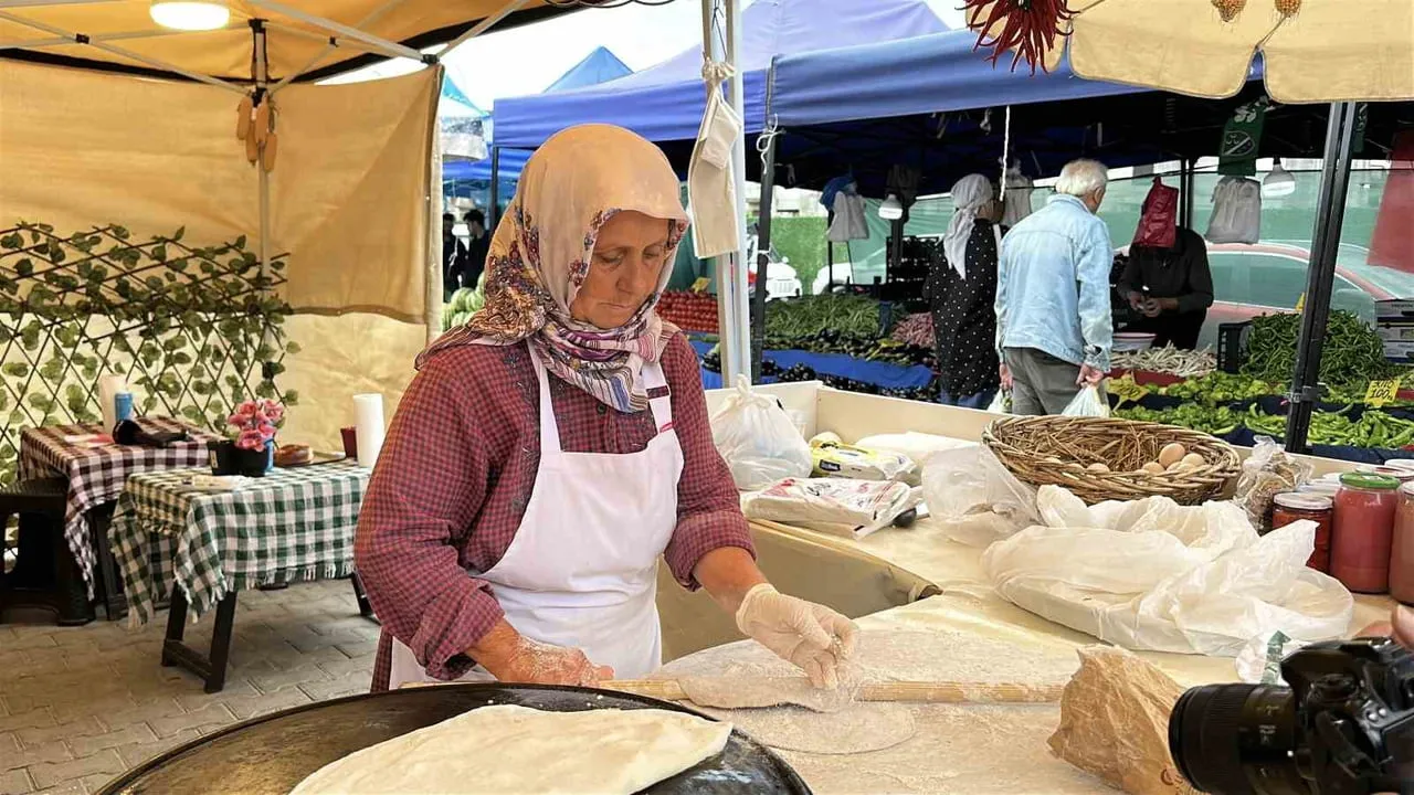 SAKARYA’DA EŞİNİ KAYBETTİKTEN SONRA 3 ÇOCUĞUYLA HAYAT MÜCADELESİ VEREN 54 YAŞINDAKİ MUAZZEZ...