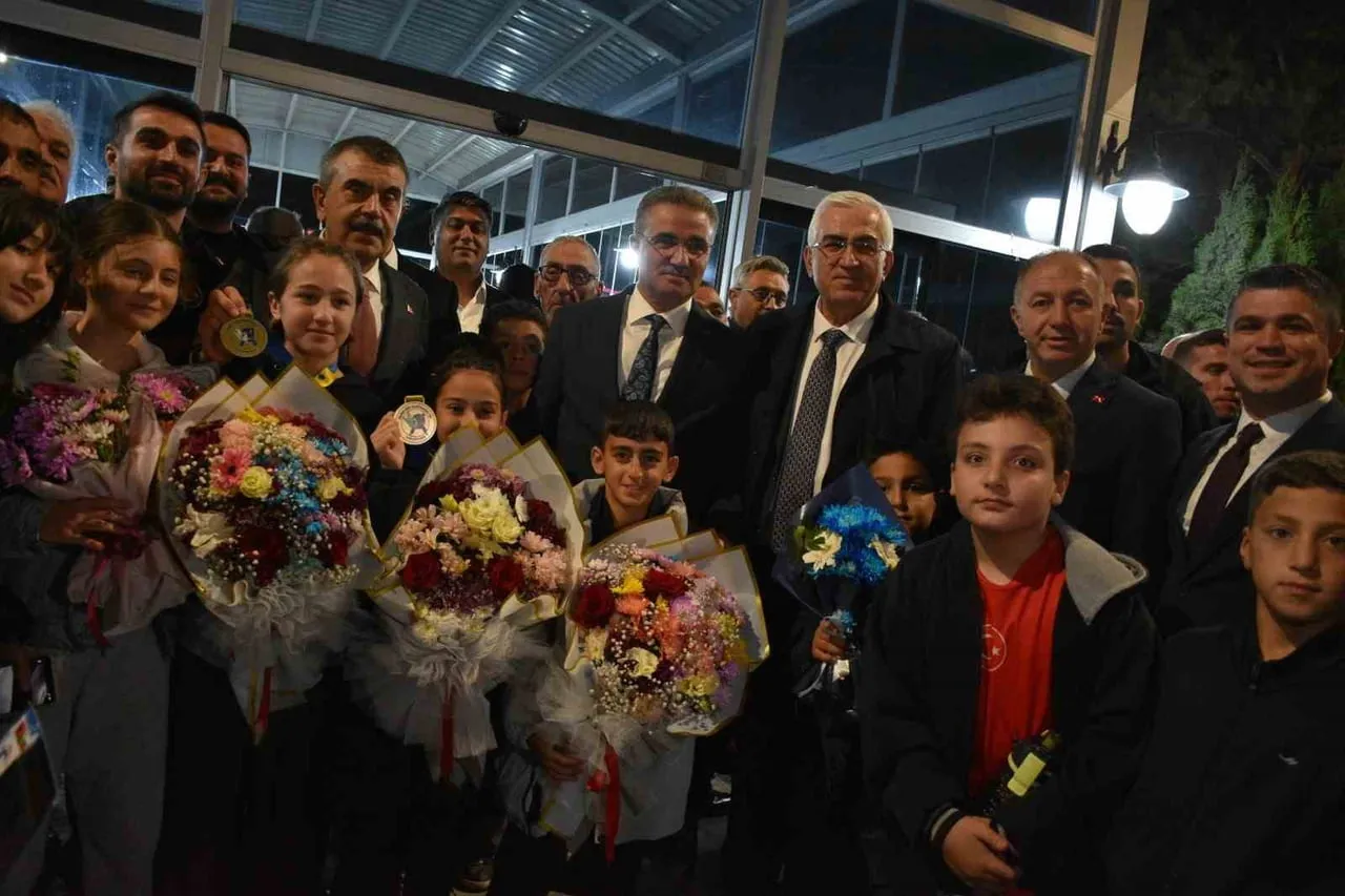 BOSNA HERSEK’İN BAŞKENTİ SARAYBOSNA’DA YAPILAN SÜPER MİNİKLER BALKAN JUDO ŞAMPİYONASINDA ŞAMPİYON...