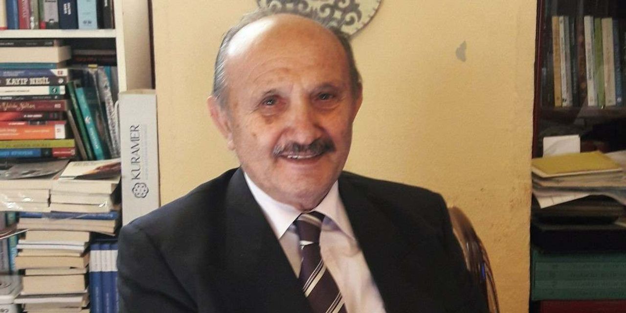 Cezmi Bayram Kimdir