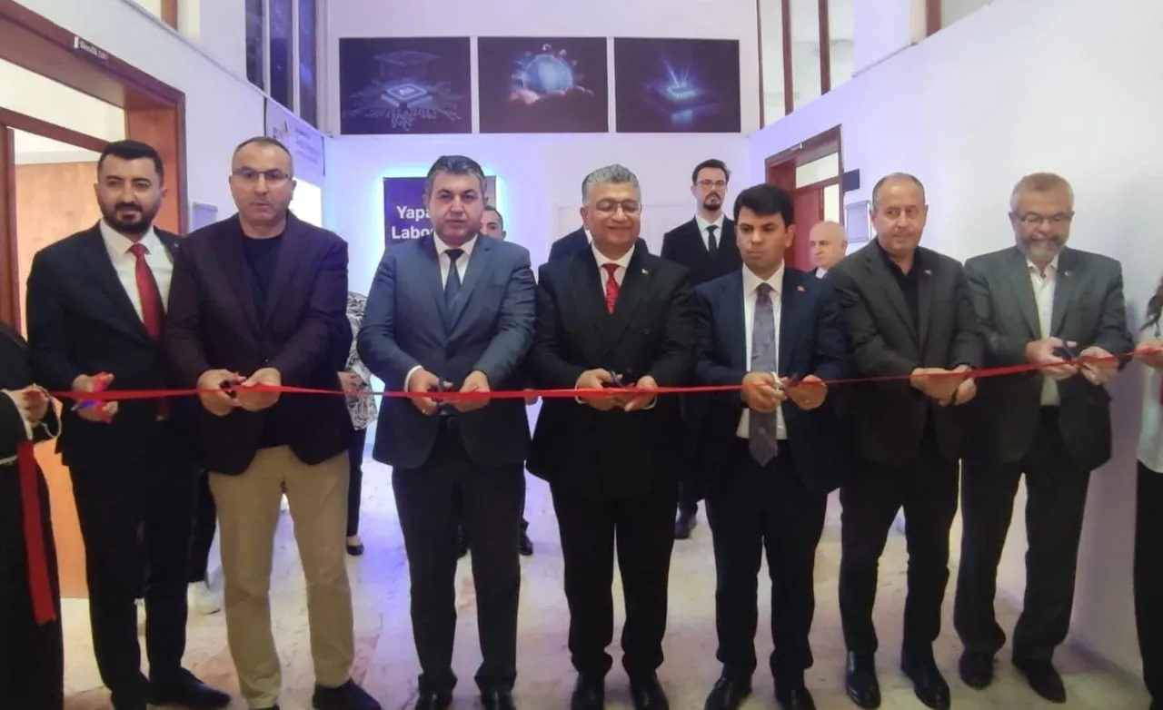 GEDİZ MYO BÜNYESİNDE KURULAN MODERN LABORATUVARIN AÇILIŞI, TÖRENLE YAPILDI.