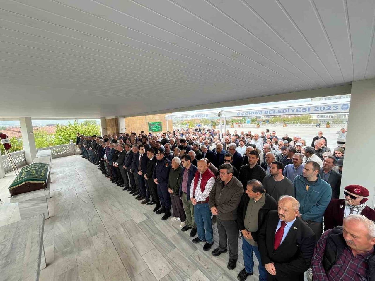 ÇORUM'UN 102 YAŞINDAKİ "YAŞAYAN EFSANESİ" DR. RIFAT PATIR, SON YOLCULUĞUNA UĞURLANDI.
