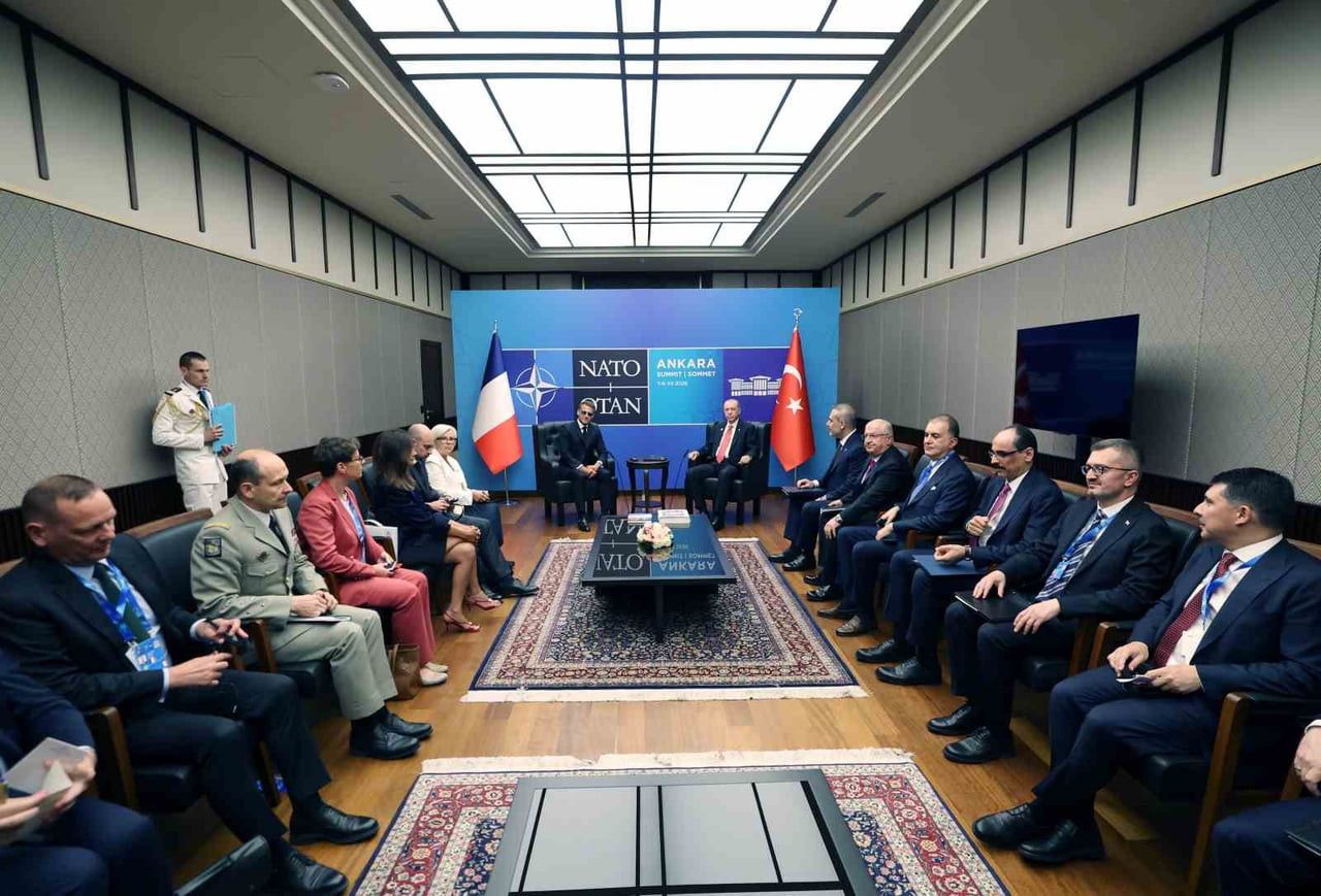 CUMHURBAŞKANI RECEP TAYYİP ERDOĞAN, NATO LİDERLER ZİRVESİ KAPSAMINDA FRANSA CUMHURBAŞKANI EMMANUEL...