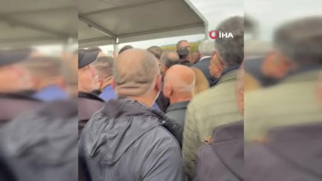 Maltepe’de CHP'liler ile YENİ Parti'liler arasında kavga çıktı