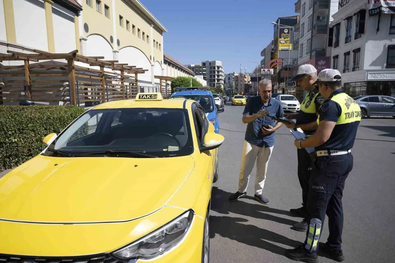 MERSİN’DE TİCARİ TAKSİLERE YÖNELİK DENETİMLERDE 2026 YILI AĞUSTOS AYI İTİBARIYLA 810 ARAÇ KONTROL...