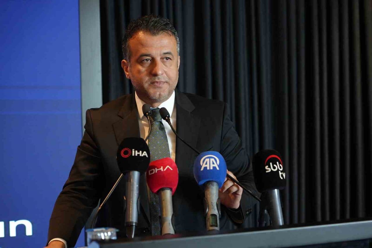 SAMSUN BÜYÜKŞEHİR BELEDİYE (SBB) BAŞKANI HALİT DOĞAN, KENTİN BÜYÜKŞEHİRLER ARASINDA ULAŞIMDA...