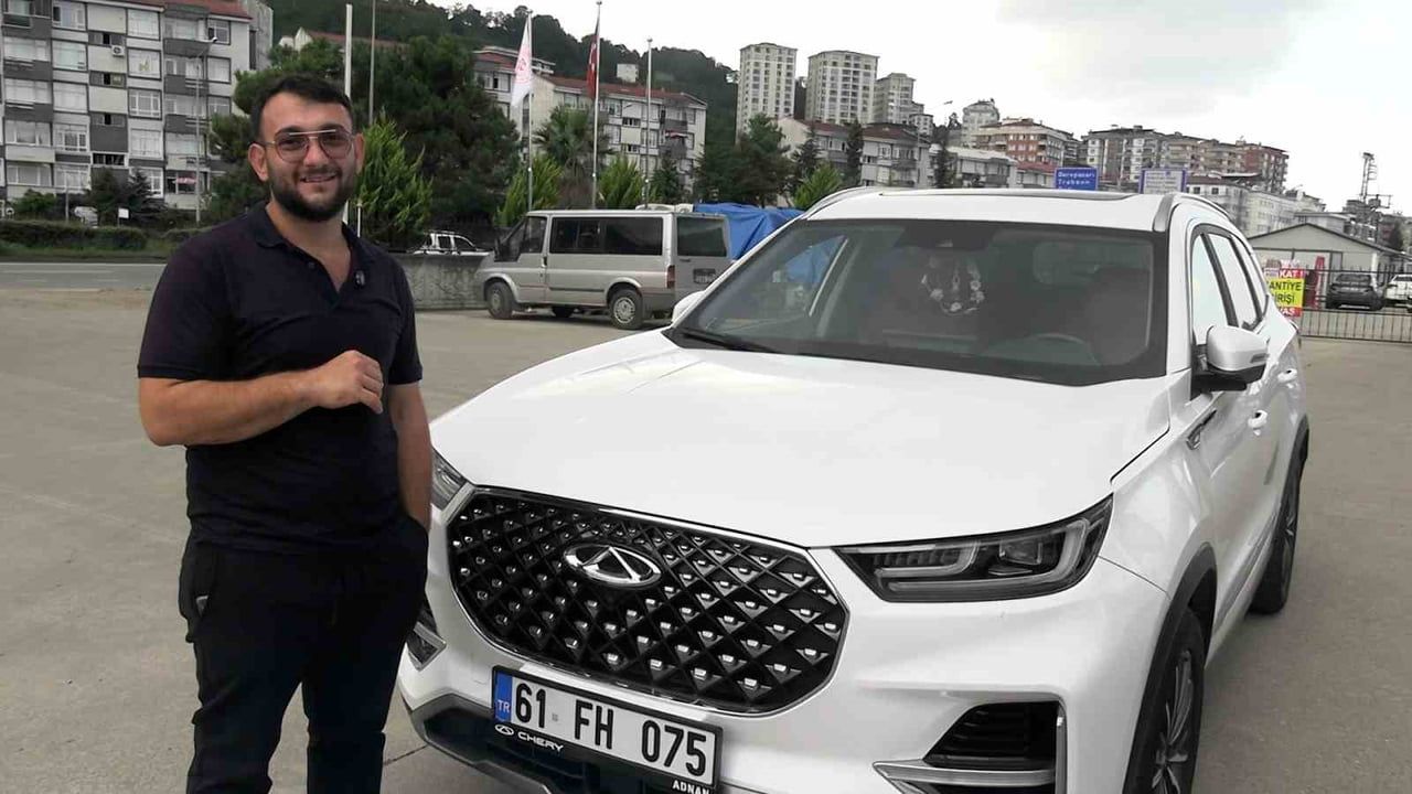 RİZE'DE SIFIR KİLOMETRE ALDIĞI CHERY TIGGO 8 PRO MARKA ARACINDA BOYA ATMASI, SU SIZINTISI VE GİZLİ...