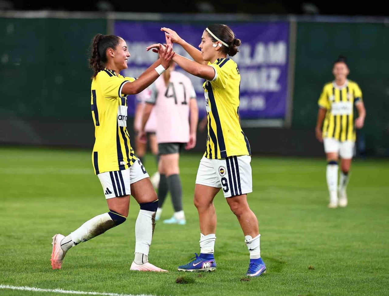 FENERBAHÇE, UEFA KADINLAR AVRUPA KUPASI 2. ÖN ELEME TURUNDA RÖVANŞ MAÇINDA BELARUS TEMSİLCİSİ...
