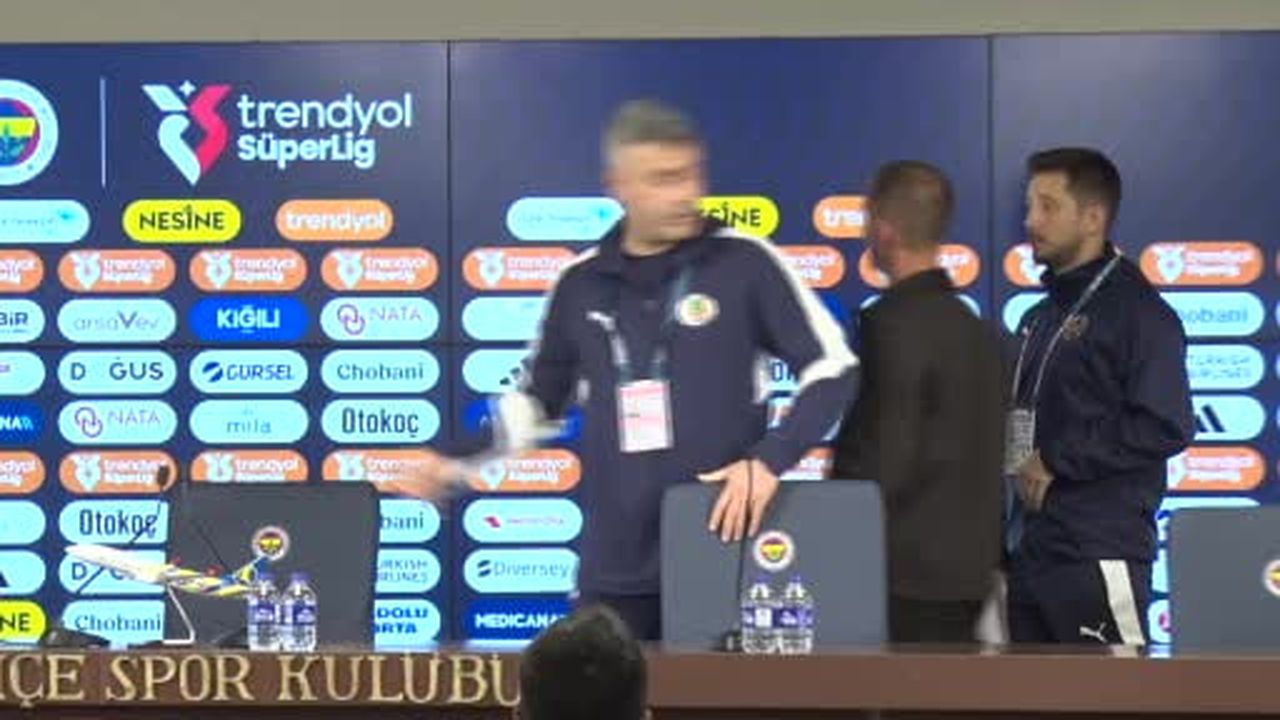 Corendon Alanyaspor Teknik Direktörü Joao Pereira, Fenerbahçe maçı sonrası, "Alanya’ya...