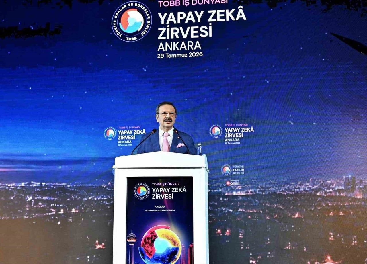 TÜRKİYE ODALAR VE BORSALAR BİRLİĞİ (TOBB) BAŞKANI RİFAT HİSARCIKLIOĞLU KONUŞMA YAPTI.