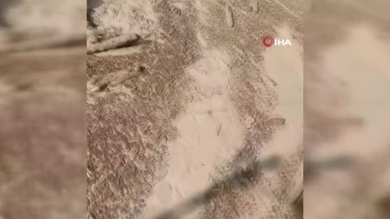 Nepal’de Bhotekoshi Nehri'ndeki taşkın nedeniyle meydana gelen sel felaketinde hayatını...