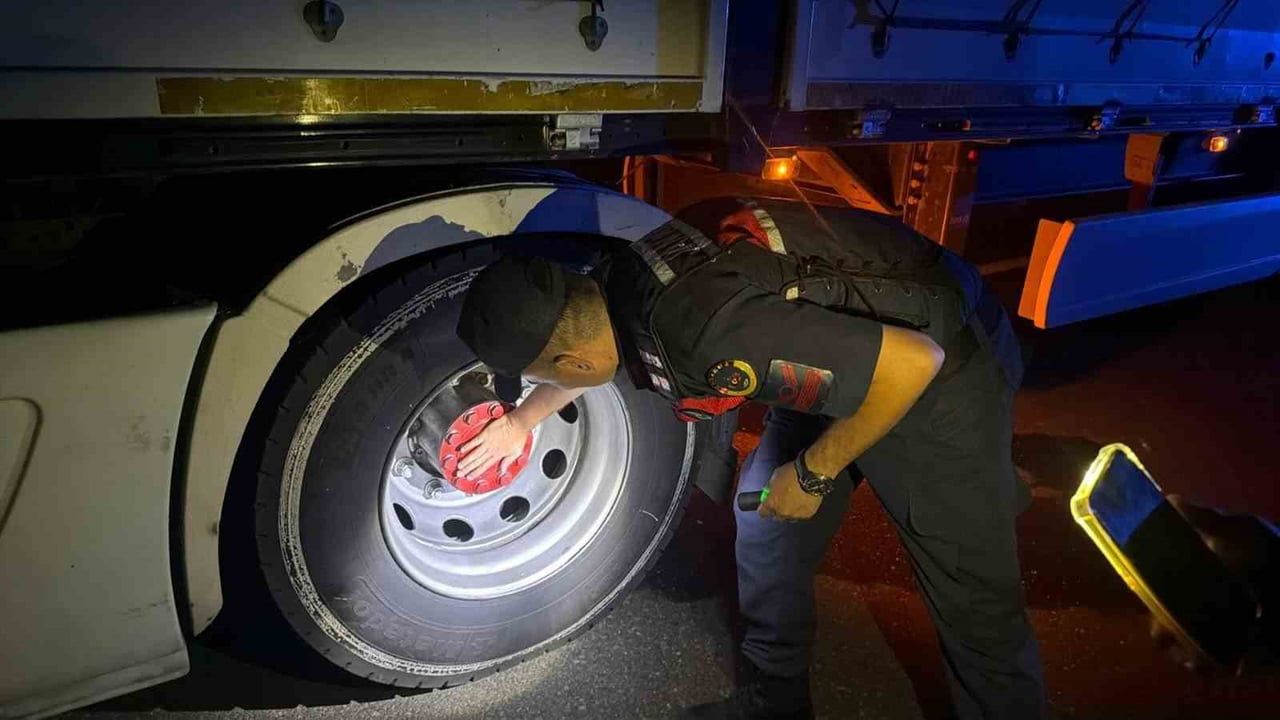 BALATASI ISININA TIR EKİPLERİ HAREKETE GEÇİRDİ