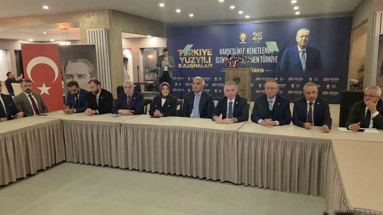 "KARDEŞLİKLE KENETLENEN, İSTİKRARLA GÜÇLENEN TÜRKİYE" VE "TERÖRSÜZ TÜRKİYE" TEMALARIYLA YURT...