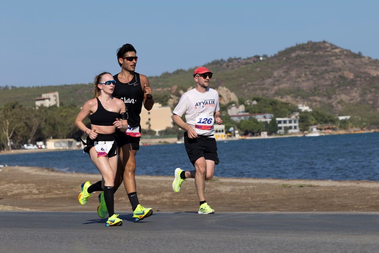 4. ULUSLARARASI AYVALIK KURTULUŞ YARI MARATONU, 11-13 EYLÜL TARİHLERİ ARASINDA GERÇEKLEŞTİRİLECEK....