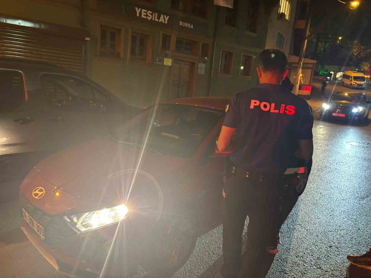 BURSA’DA POLİS EKİPLERİNCE OSMANGAZİ VE YILDIRIM İLÇELERİNDE GERÇEKLEŞTİRİLEN 'HUZUR'...