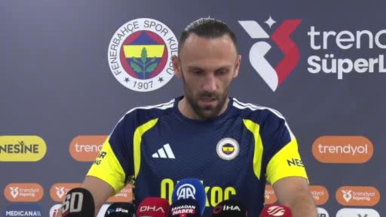 Fenerbahçe'nin Kosovalı golcüsü Vedat Muriqi, son haftalardaki puan kayıpları sonrası reaksiyon...