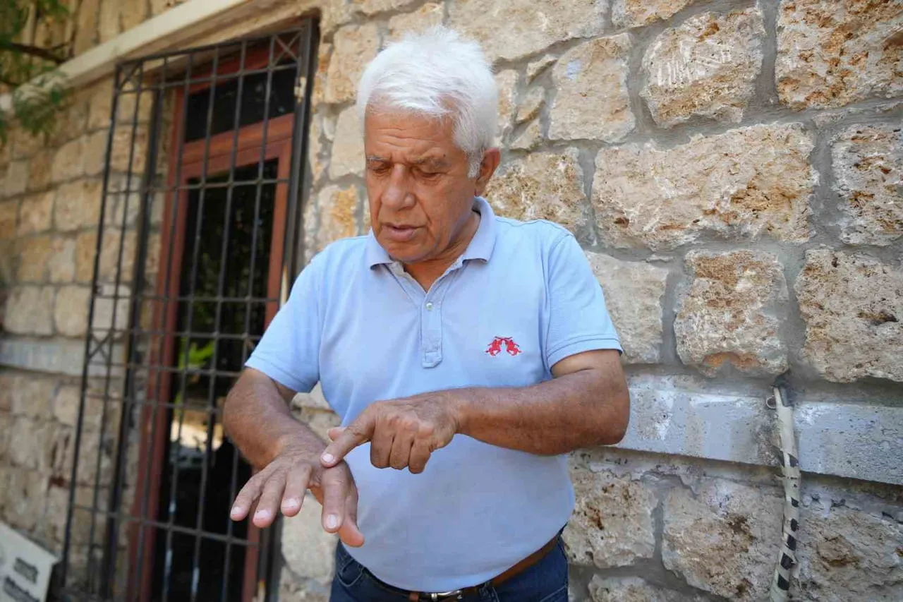 ANTALYA'DA YAKLAŞIK 26 YILDIR ARAŞTIRMA VE EĞİTİM AMACIYLA DALIŞ YAPAN PROF. DR. MEHMET...