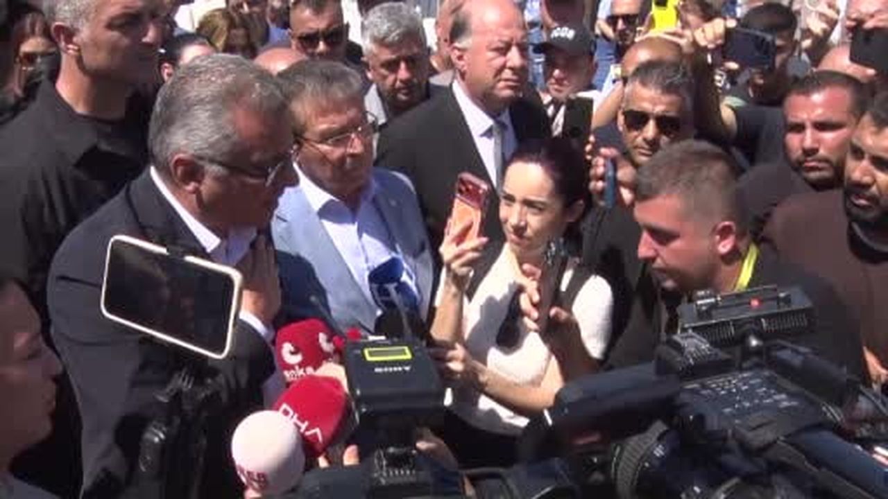 KKTC Cumhurbaşkanı Tufan Erhürman, Türk Deniz Kuvvetleri'ne bağlı kurtarma gemisi TCG Alemdar'ın...