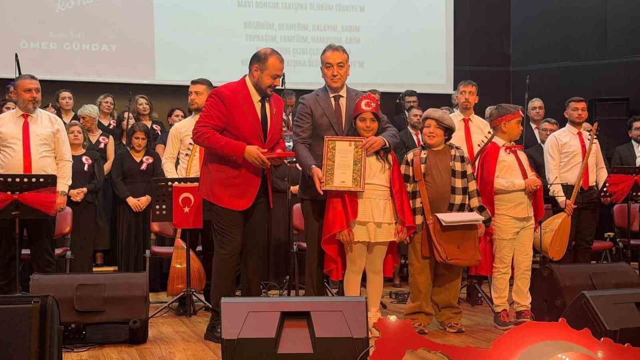 KARABÜK'TE ÜSTÜN SANAT VE KÜLTÜR DERNEĞİ (ÜSTAD) TARAFINDAN CUMHURİYET'İN 103. KURULUŞ YIL DÖNÜMÜ...