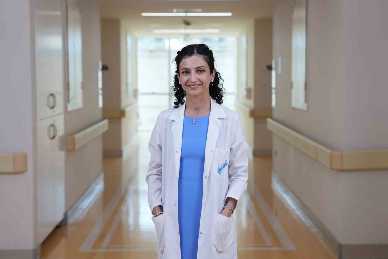 DOKTOR ELİF ÖZTÜRK