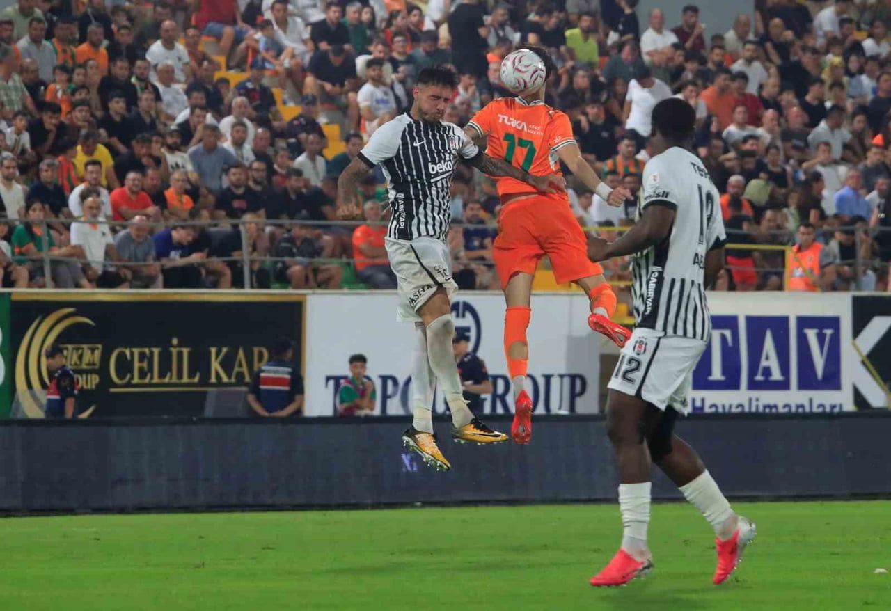 TRENDYOL SÜPER LİG’İN 2. HAFTASINDA CORENDON ALANYASPOR, SAHASINDA BEŞİKTAŞ'I 1-0 MAĞLUP...