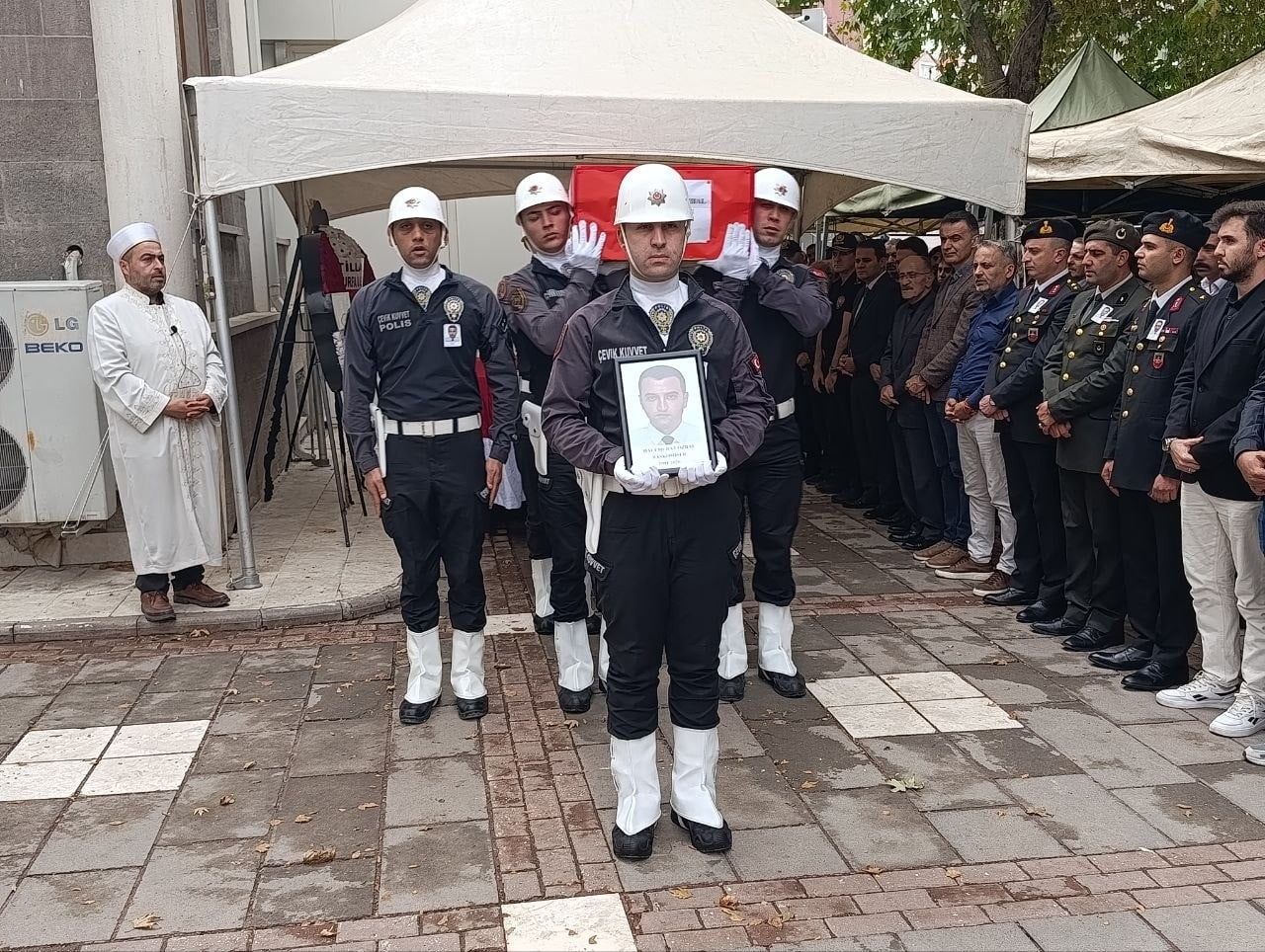ŞANLIURFA’DA İL EMNİYET MÜDÜRLÜĞÜ GÜVENLİK ŞUBE MÜDÜRLÜĞÜ KADROSUNDA GÖREV YAPAN BEYŞEHİRLİ...