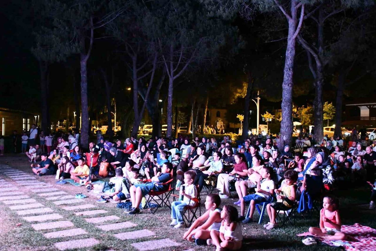 İZNİK BELEDİYESİ’NİN BU YIL DÖRDÜNCÜSÜNÜ DÜZENLEDİĞİ "NOSTALJİK YAZ AKŞAMLARI" ETKİNLİKLERİ...