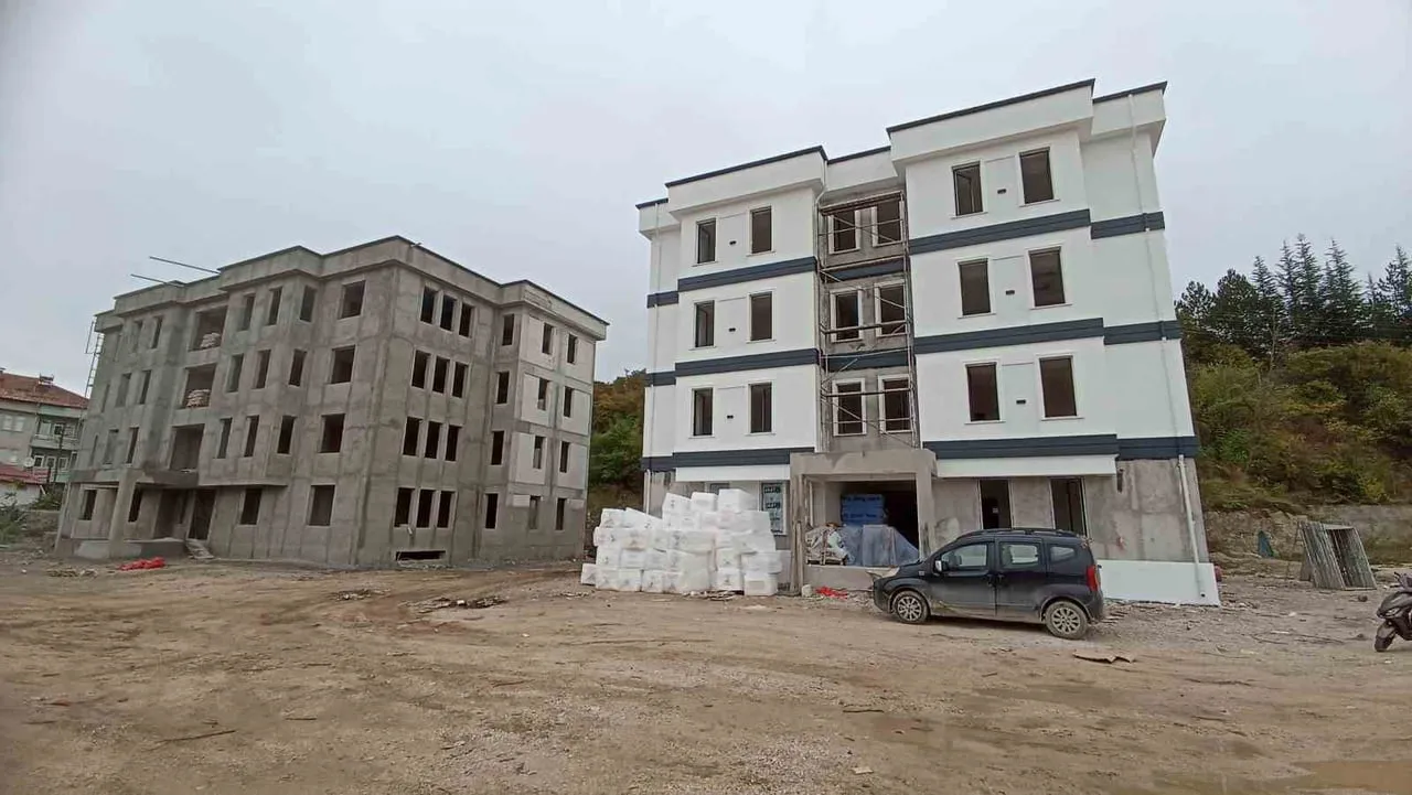 HAFIZLIK KUR’AN KURSU VE MÜFTÜLÜK HİZMET BİNASI İNŞAATI DEVAM EDİYOR