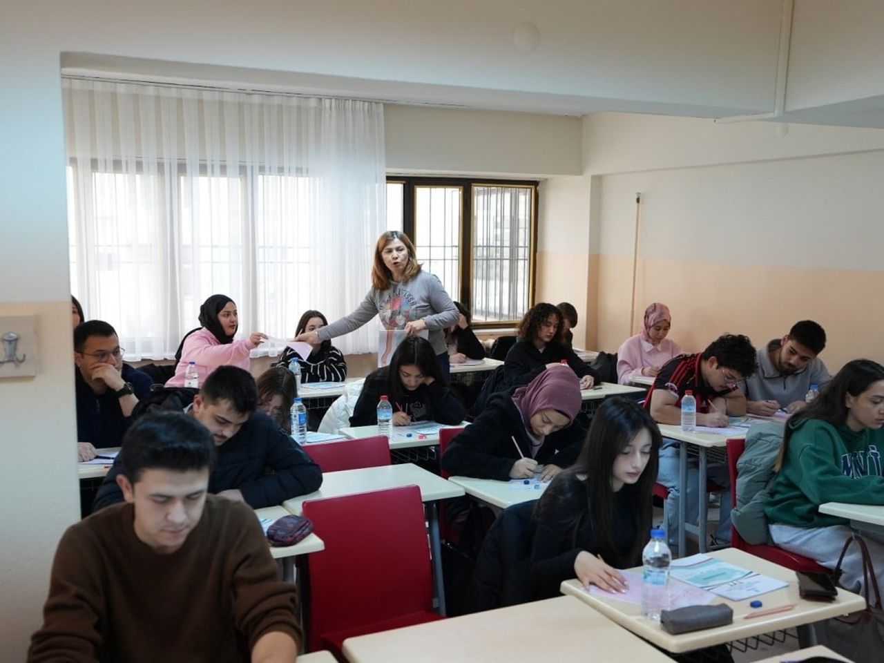 DENİZLİ BÜYÜKŞEHİR BELEDİYESİ, ÜNİVERSİTEYE HAZIRLANAN GENÇLERİN HAYALLERİNE GİDEN YOLDA...
