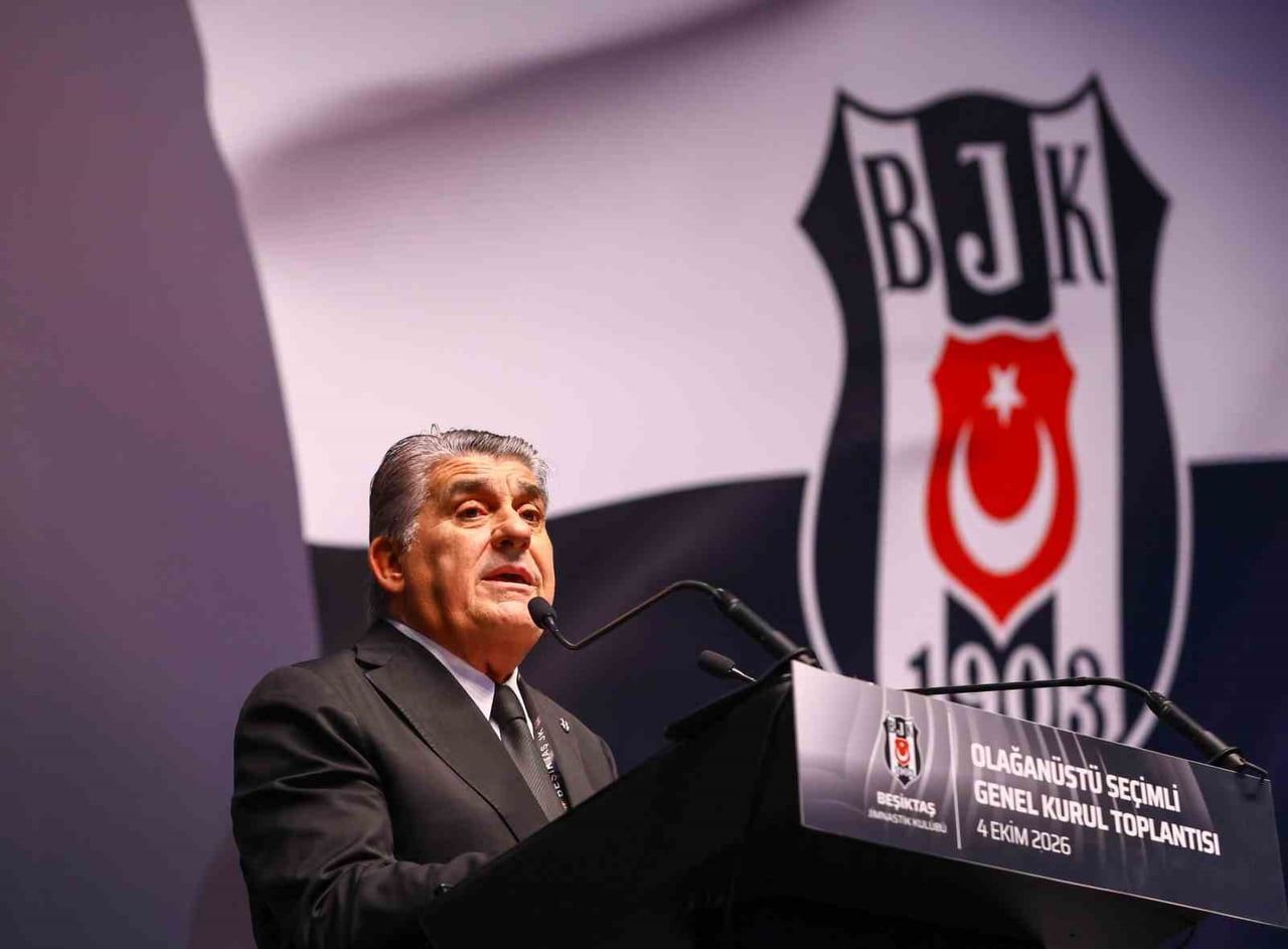 BEŞİKTAŞ OLAĞANÜSTÜ SEÇİMLİ GENEL KURUL TOPLANTISI'NDA SERDAL ADALI, 3 BİN 815 OYLA YENİDEN...