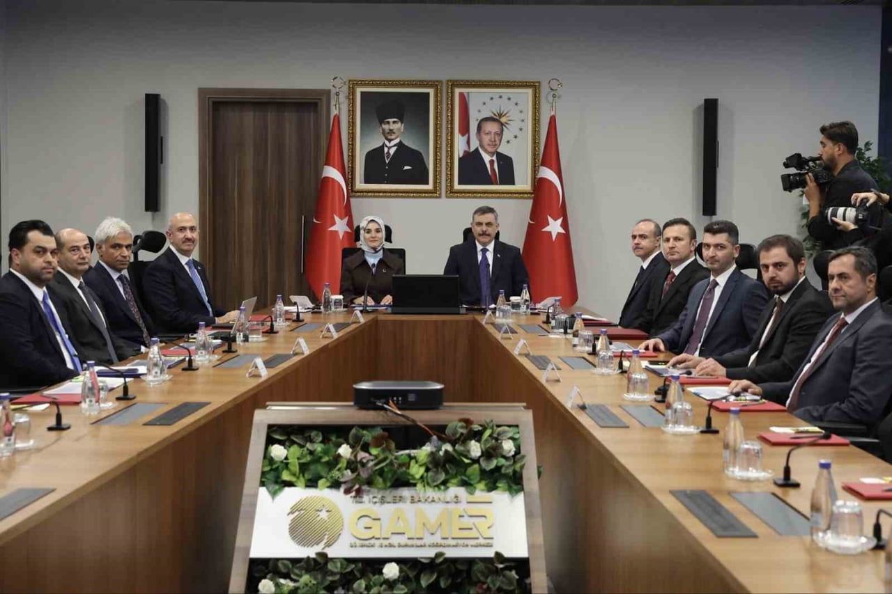 AİLE VE SOSYAL HİZMETLER BAKANI MAHİNUR ÖZDEMİR GÖKTAŞ VE İÇİŞLERİ BAKANI MUSTAFA ÇİFTÇİ, 81 İLİN...