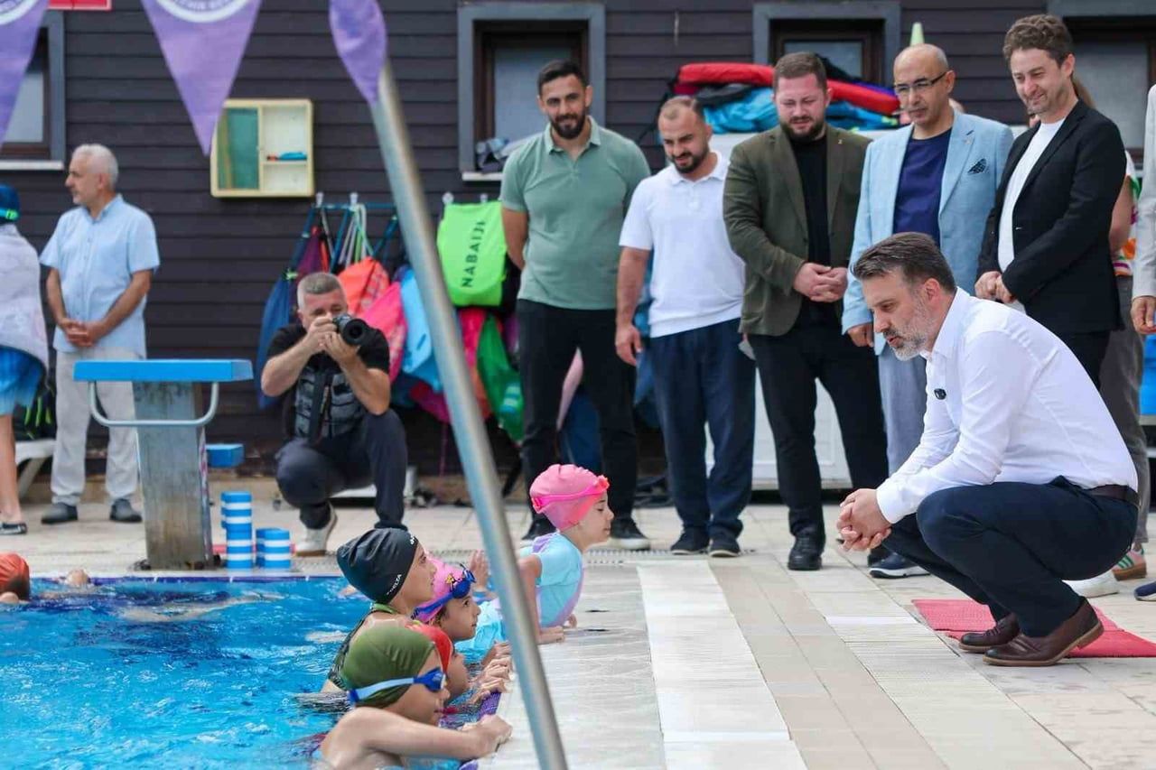 BURSA BÜYÜKŞEHİR BELEDİYESİ BAŞKAN VEKİLİ ŞAHİN BİBA, YAZ SPOR OKULLARI’NI ZİYARET EDEREK...