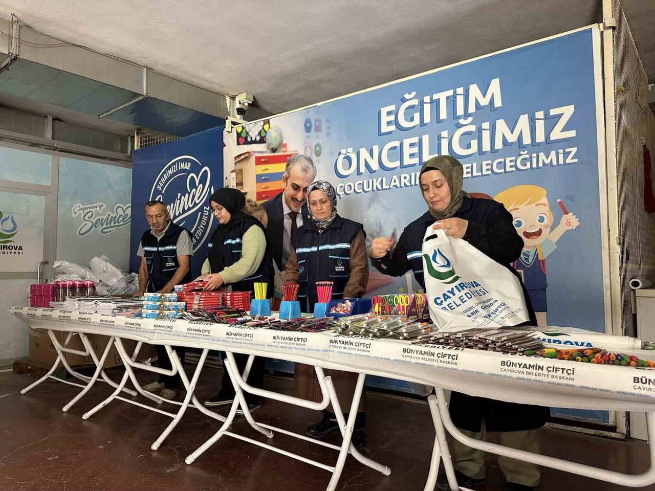 ÇAYIROVA’DA İHTİYAÇ SAHİBİ ÖĞRENCİLERE YENİ EĞİTİM YILI ÖNCESİ KIRTASİYE DESTEĞİ SAĞLANDI....
