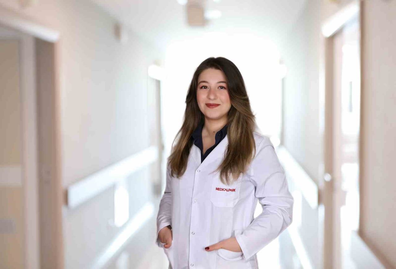 UZM. DR. ELİF ULUSOY DEMİR