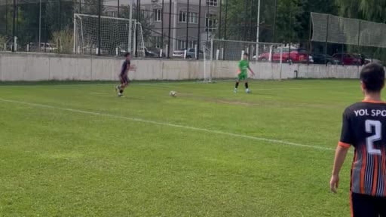 Sivas’ta 4 Eylül Sivas Kongresi’nin 107. yıl kutlamaları kapsamında düzenlenen U-15 4 Eylül Futbol...