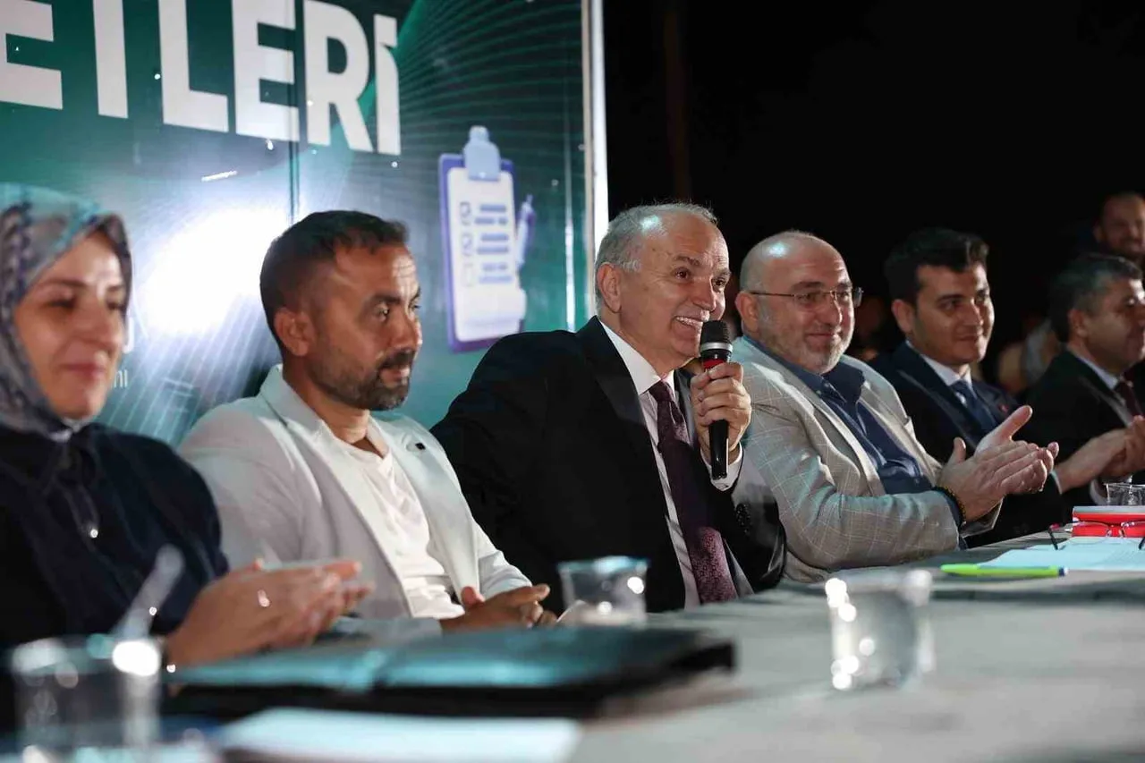 DÜZCE BELEDİYE BAŞKANI DR. FARUK ÖZLÜ, “MAHALLE SOHBETLERİ” PROGRAMI KAPSAMINDA TOKUŞLAR MAHALLESİ...