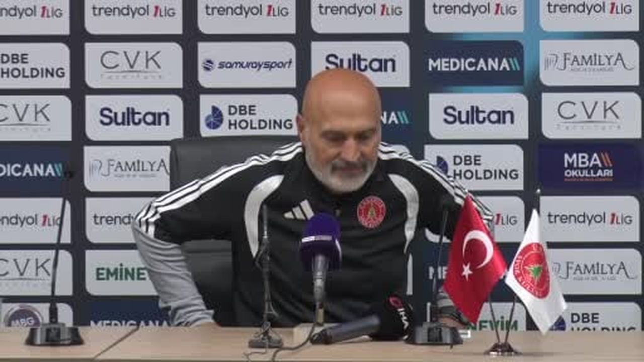 Ümraniyespor Teknik Sorumlusu Levent Açıkgöz, Antalyaspor mağlubiyeti sonrası yaptığı açıklamada...