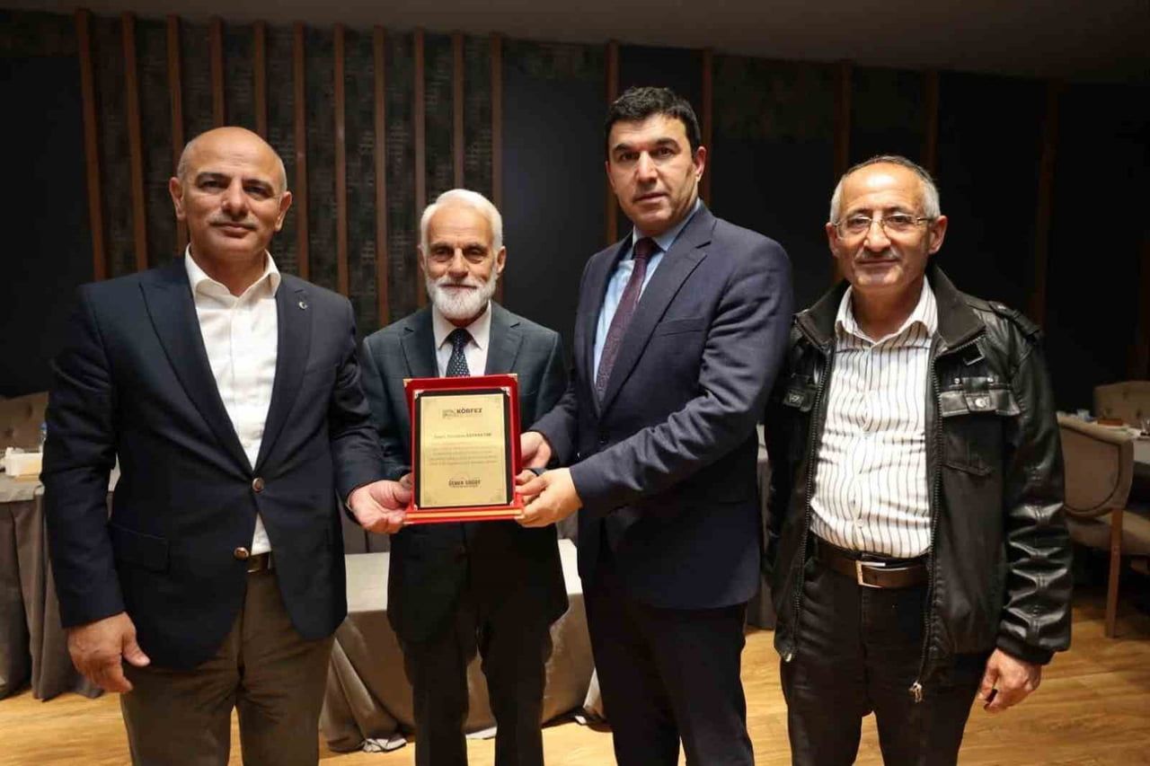 KOCAELİ MASTERLERİ ATLETİZM SPOR KULÜBÜ SPORCUSU EMRULLAH BAYRAKTAR, ANKARA’DA DÜZENLENEN...