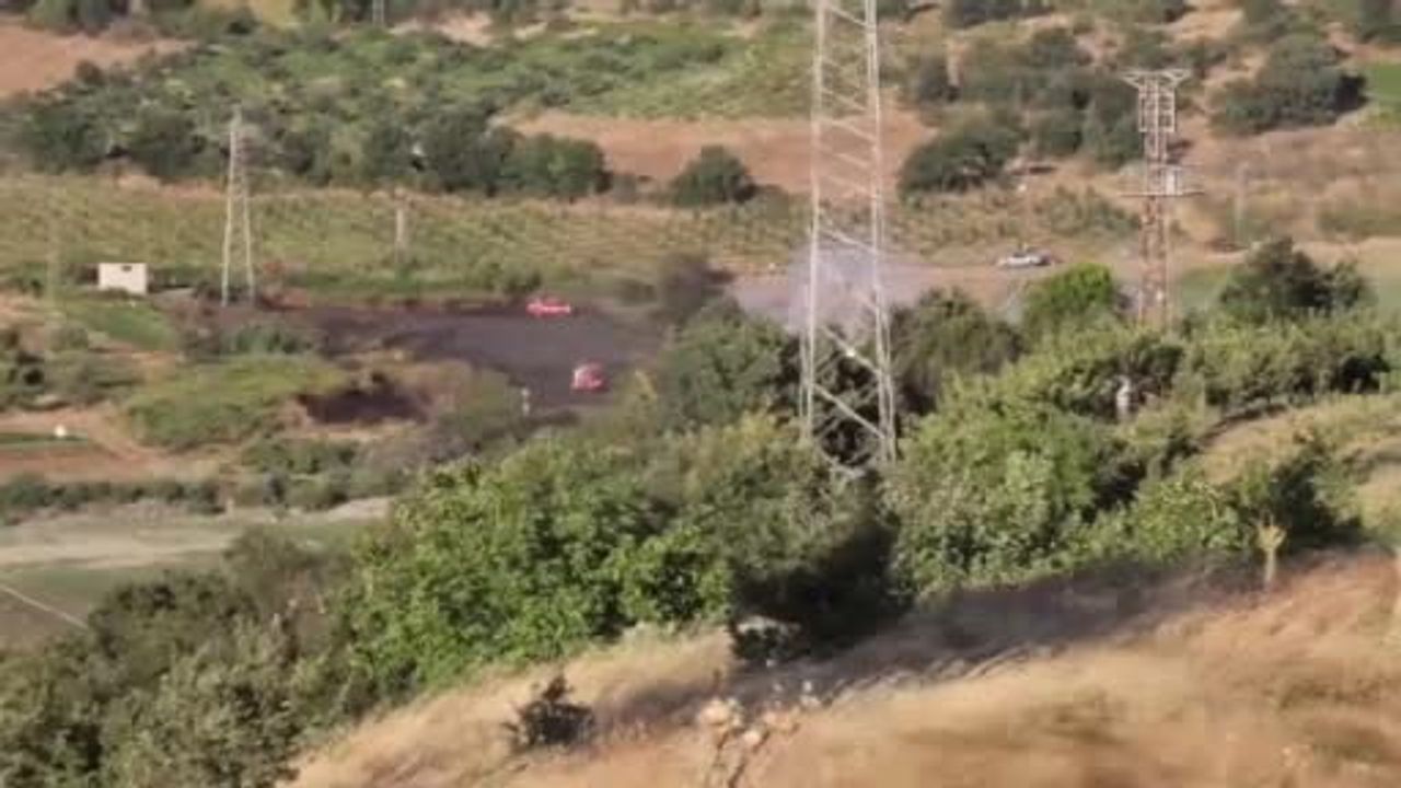 Çanakkale’de tarım arazisinde çıkan yangın kısa sürede kontrol altına alındı