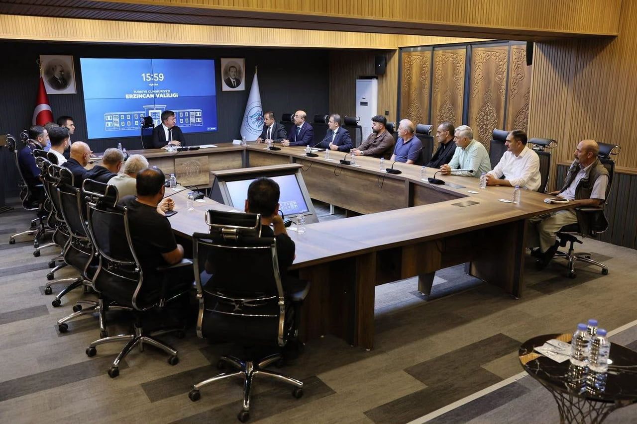 ERZİNCAN'DA TARIM, HAYVANCILIK VE GIDA SEKTÖRLERİNİN DEĞERLENDİRİLDİĞİ TOPLANTIDA, TULUM PEYNİRİ...