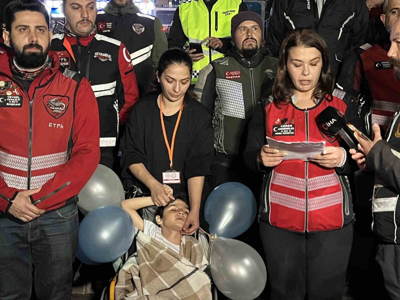 İSTANBUL'DA MOTOSİKLET GRUPLARI, DMD KAS HASTALIĞIYLA MÜCADELE EDEN ALİ YİĞİT YEŞİLBAŞ'A DESTEK VE...