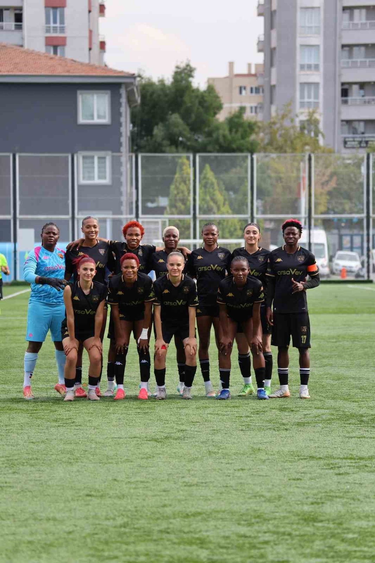 SUWEN KADINLAR SÜPER LİG EKİPLERİNDEN KAYSERİ KADIN FUTBOL KULÜBÜ LİGDEKİ İKİNCİ GALİBİYETİNİ...
