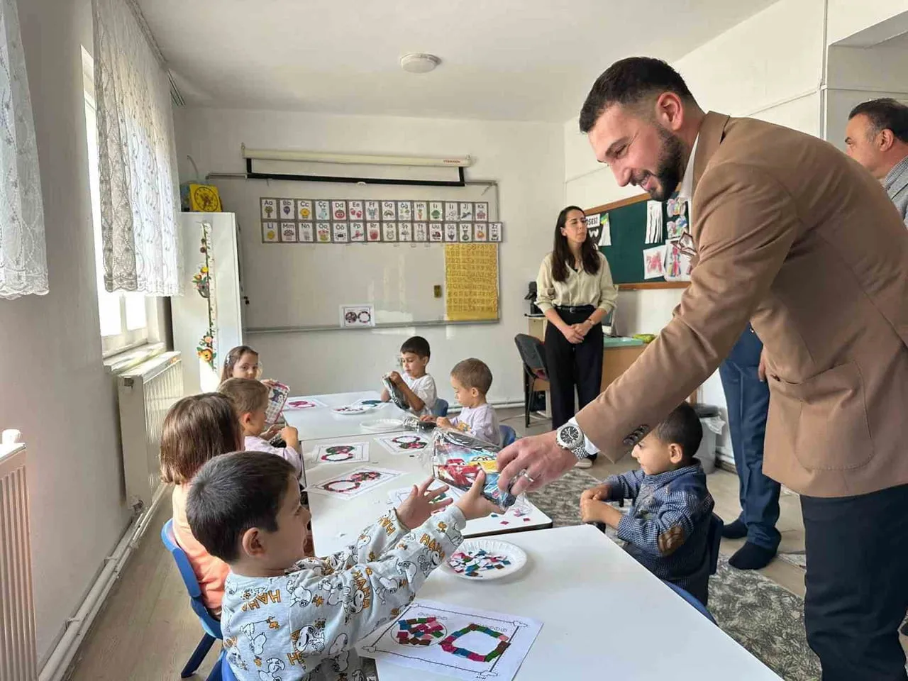 DAHA ÖNCE YAPTIĞI BAŞARILI PROJELERLE BİRÇOK GÖNÜLLERE GİREN BAŞTA ÖZEL BİREYLER OLMAK ÜZERE...