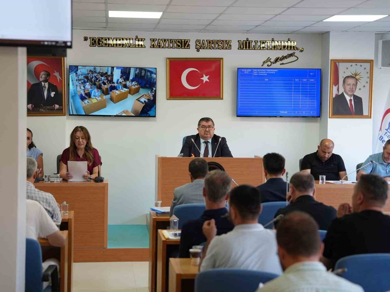 DÜZCE BELEDİYE MECLİSİ S PLAKA DEVİR ÜCRETİNİN 20 BİN TL + KDV, T PLAKA DEVİR ÜCRETİNİN İSE 35 BİN...