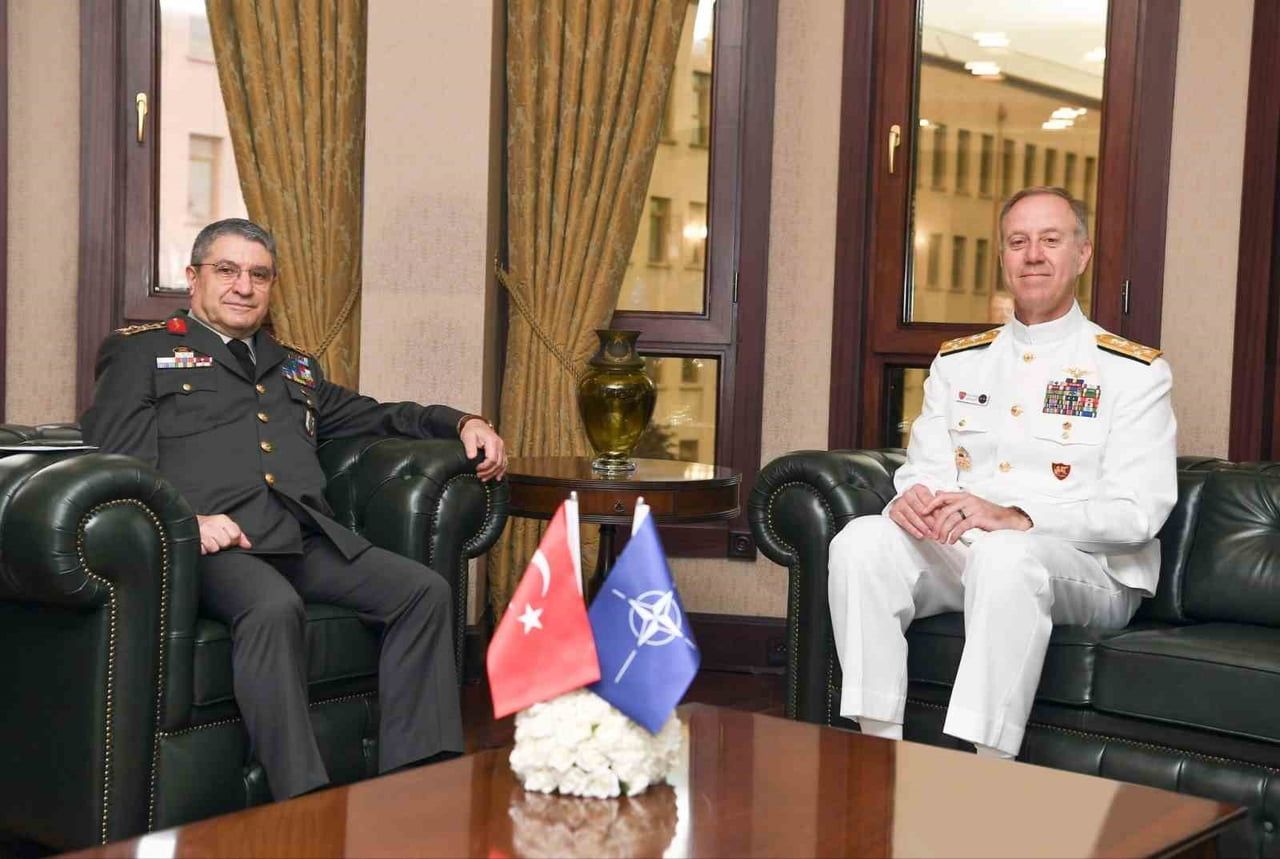 GENELKURMAY BAŞKANI ORGENERAL SELÇUK BAYRAKTAROĞLU, NATO NAPOLİ MÜŞTEREK KUVVET KOMUTANI ORAMİRAL...